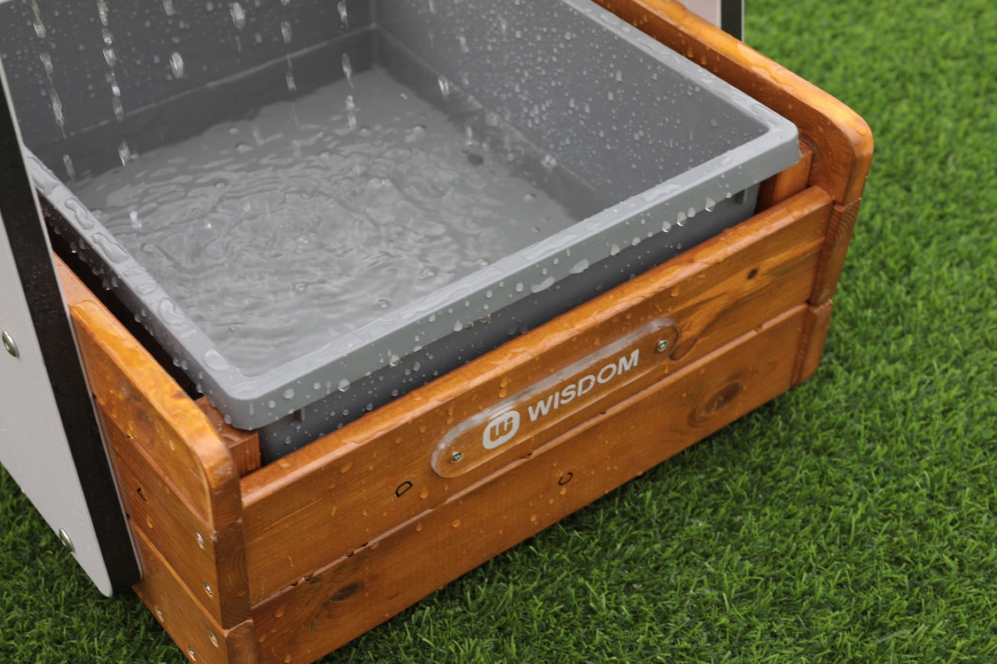 Wisdom - Buiten water speelstation - Regendruppel - Playlaan