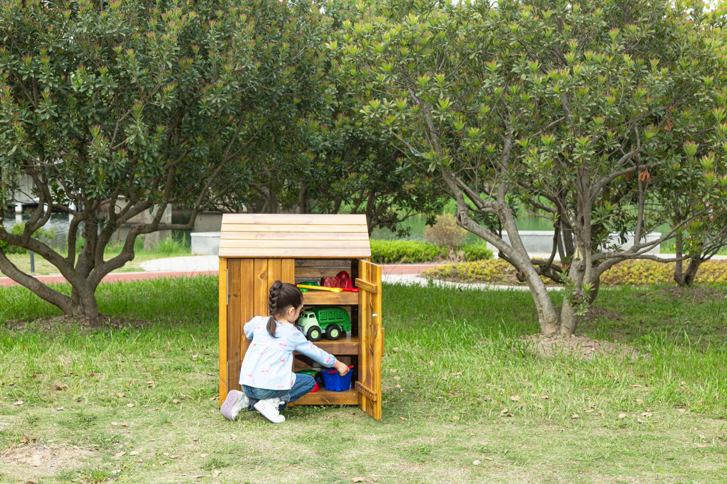 Wisdom - Buitenopbergkast met opake deuren - Playlaan