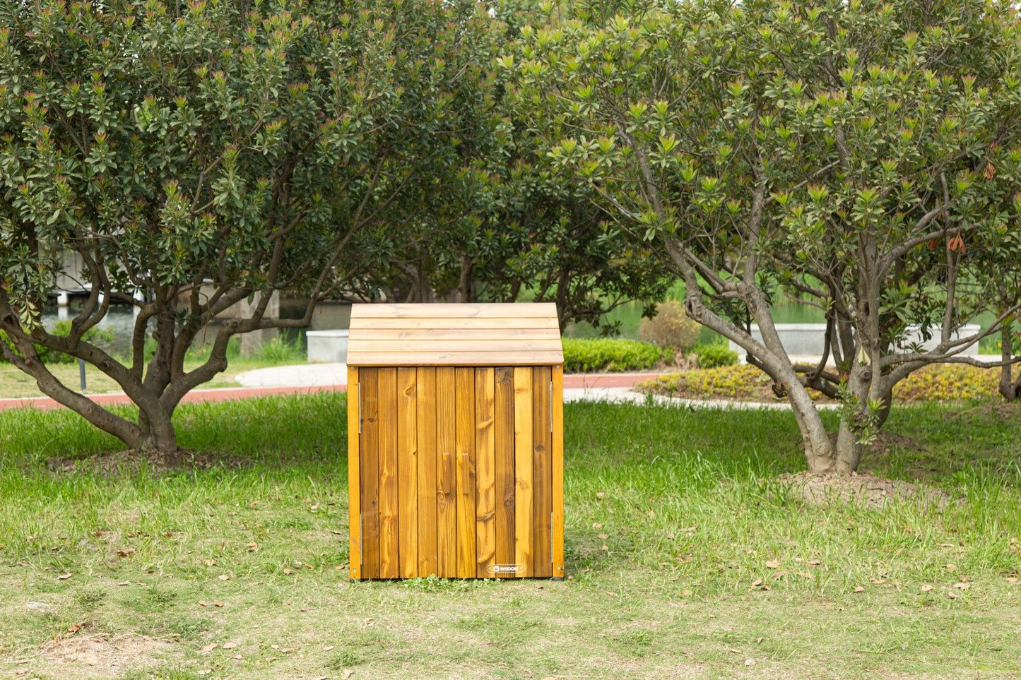 Wisdom - Buitenopbergkast met opake deuren - Playlaan