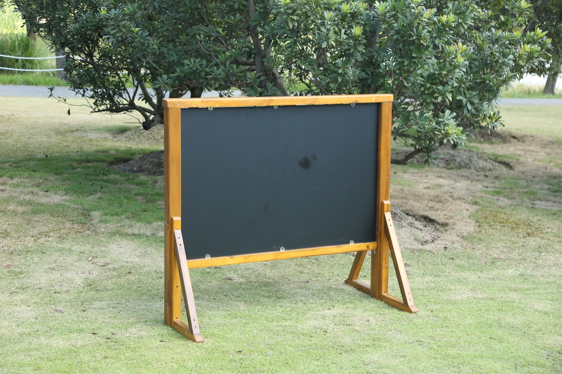 Wisdom - Krijtbord schildersezel voor buiten - Playlaan