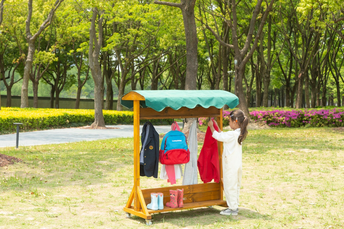 Wisdom - Mobiele garderobe voor buiten - Playlaan