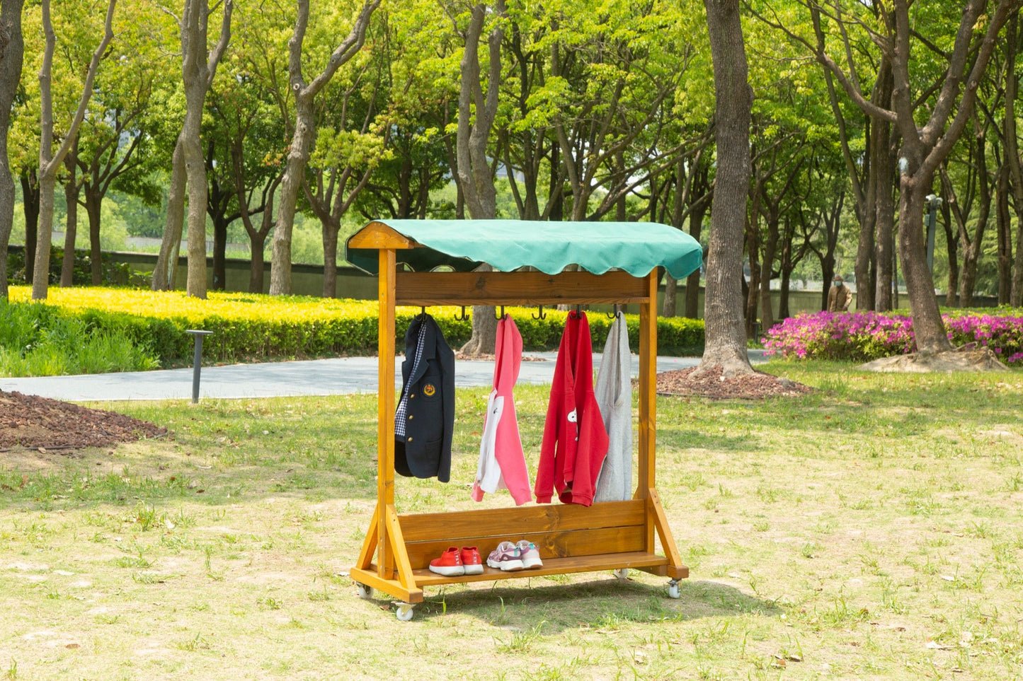 Wisdom - Mobiele garderobe voor buiten - Playlaan