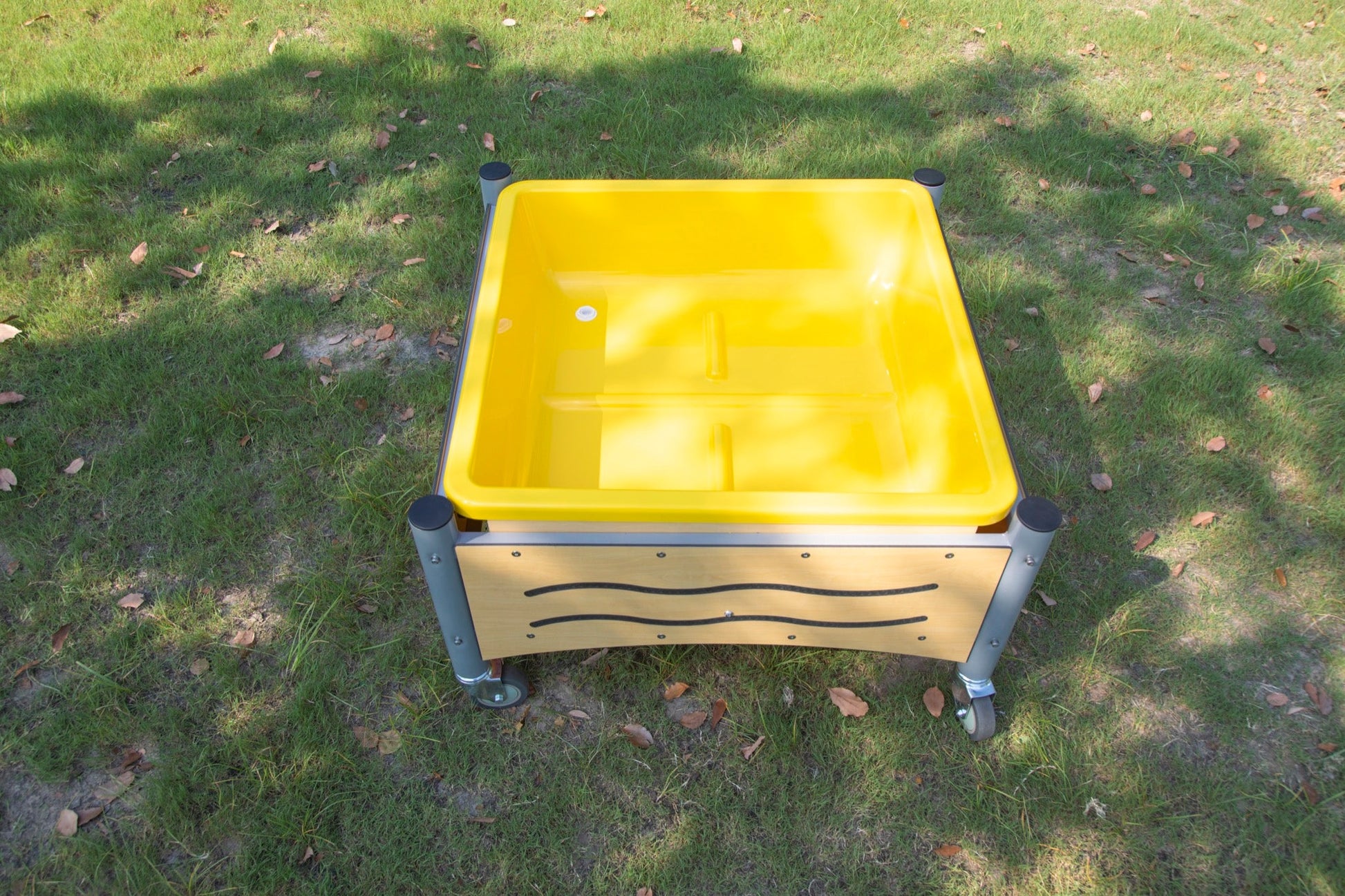 Wisdom - Mobiele vierkante moddertafel voor buiten - Playlaan