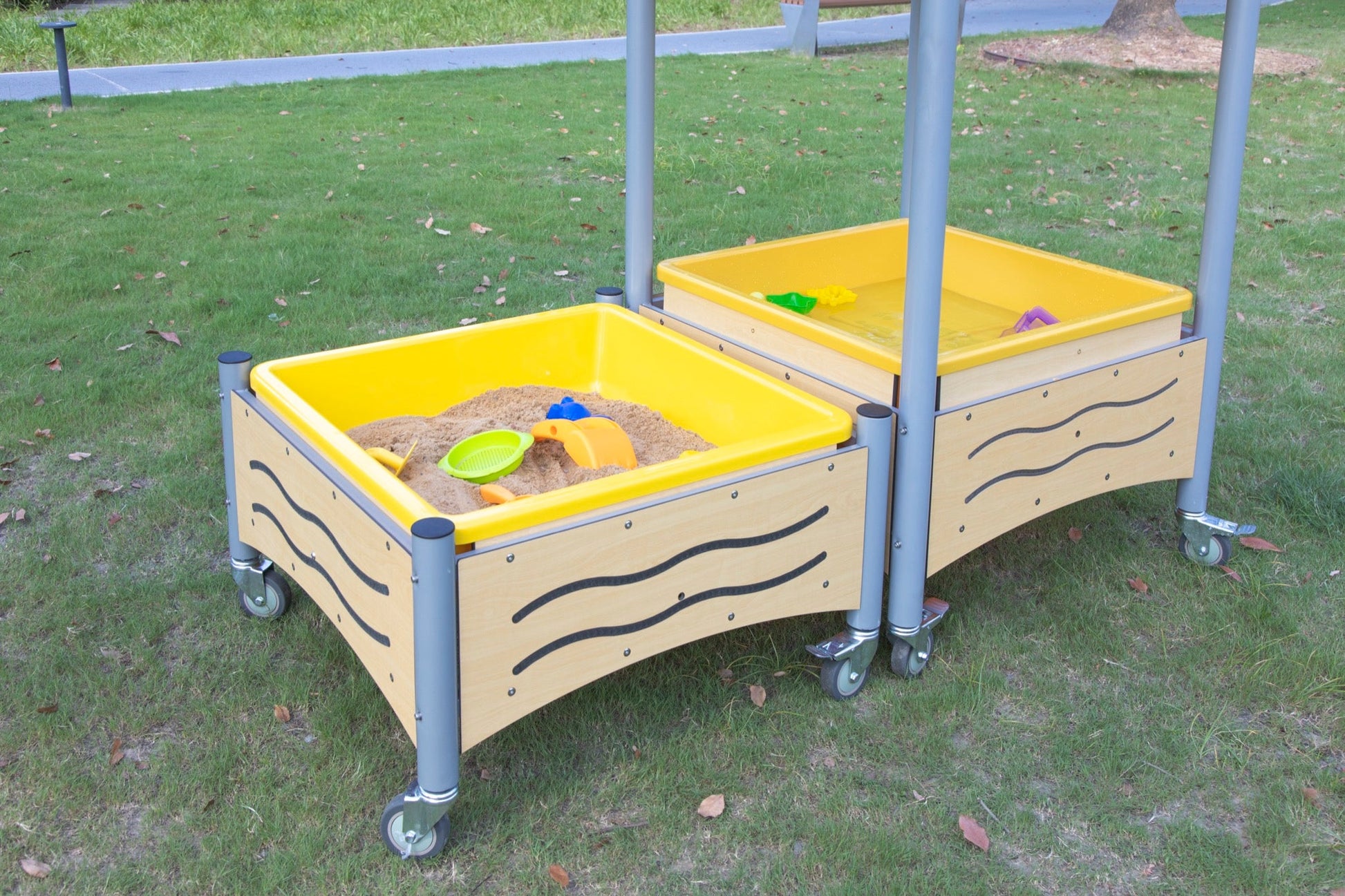 Wisdom - Mobiele vierkante moddertafel voor buiten - Playlaan