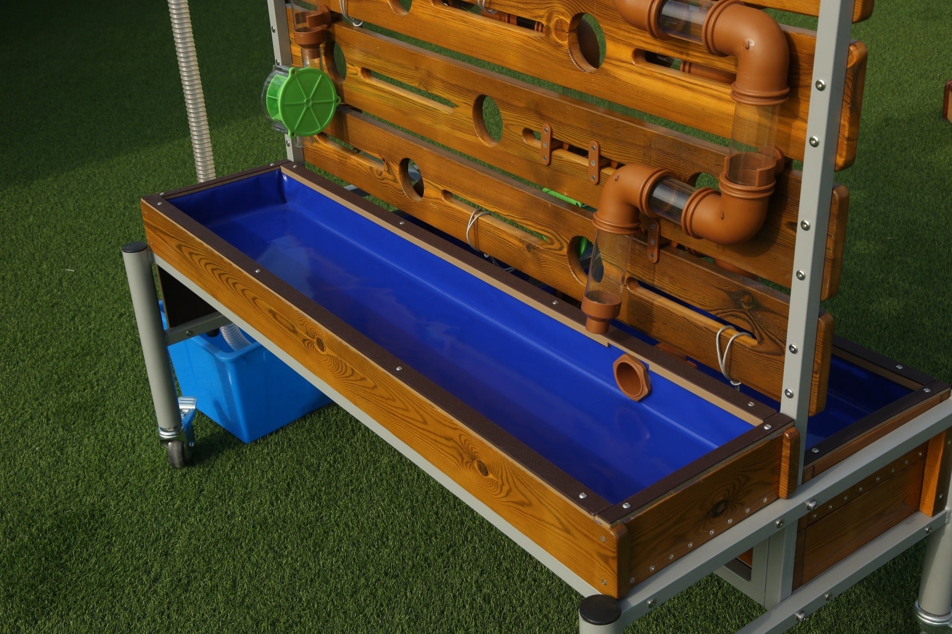 Wisdom - Mobiele waterspeelplek voor buiten met buizen - Playlaan