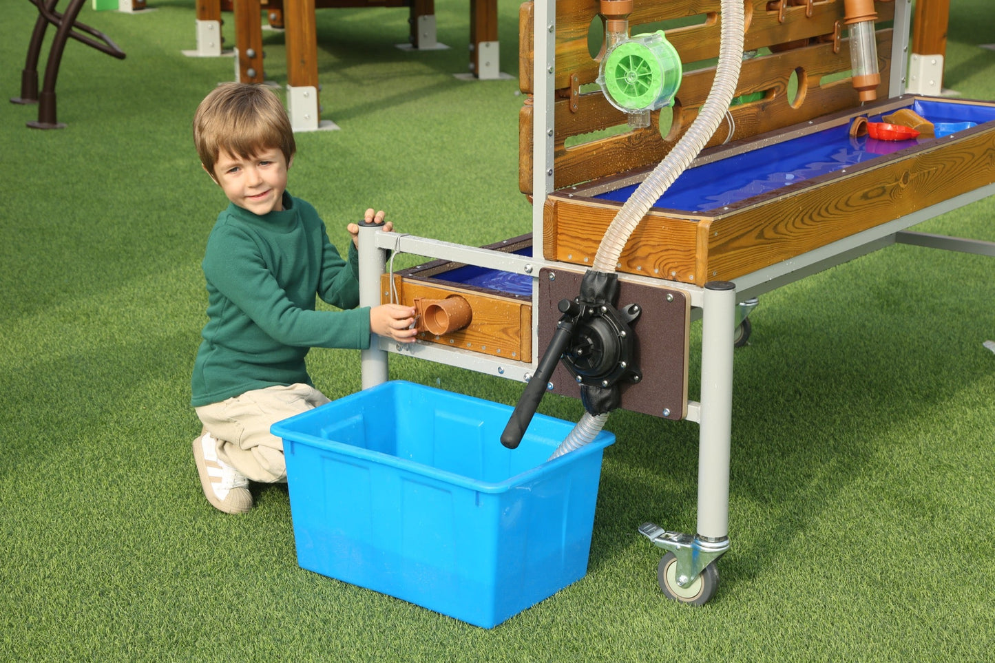Wisdom - Mobiele waterspeelplek voor buiten met buizen - Playlaan