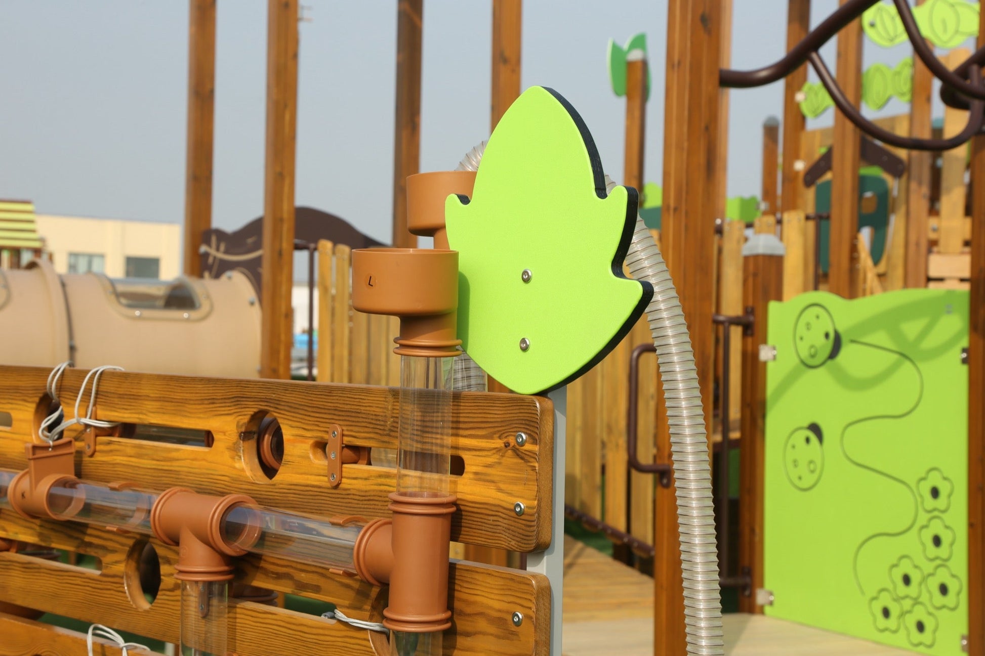 Wisdom - Mobiele waterspeelplek voor buiten met buizen - Playlaan