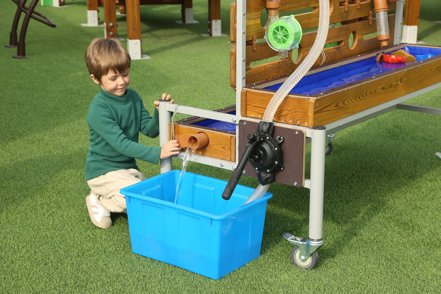 Wisdom - Mobiele waterspeelplek voor buiten met buizen - Playlaan