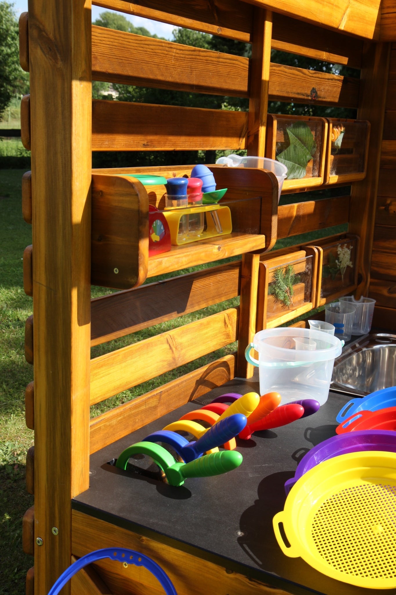 Wisdom - Modderkeuken experimentstation voor buiten - Playlaan