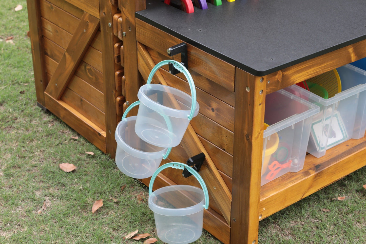 Wisdom - Modderkeuken experimentstation voor buiten - Playlaan