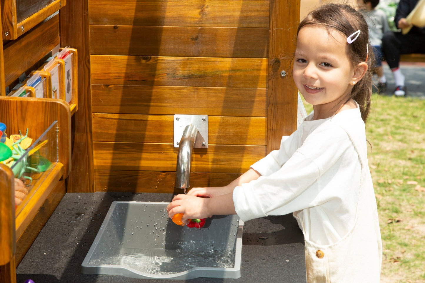 Wisdom - Modderkeuken experimentstation voor buiten - Playlaan