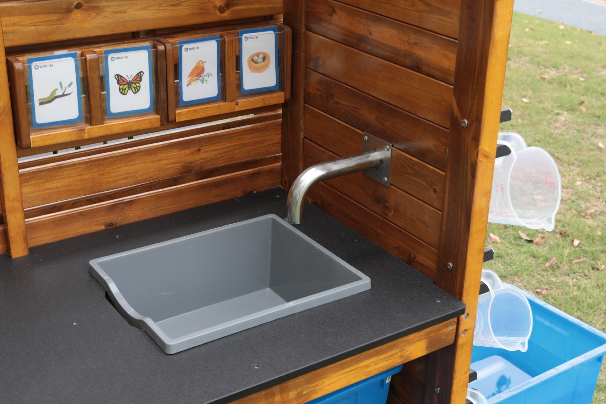 Wisdom - Modderkeuken experimentstation voor buiten - Playlaan