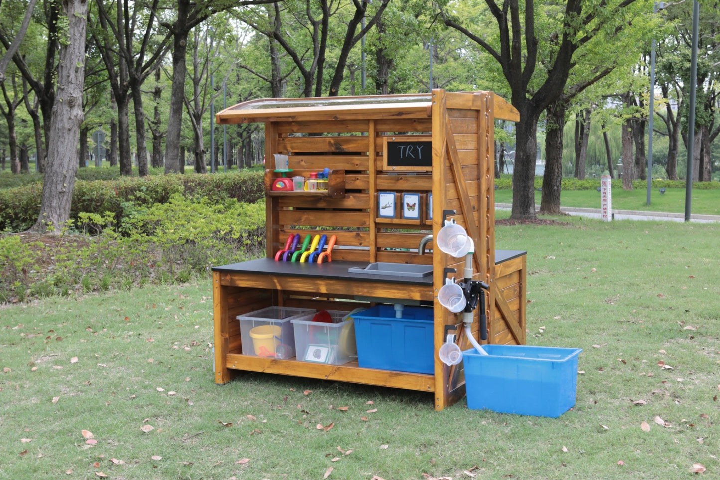Wisdom - Modderkeuken experimentstation voor buiten - Playlaan