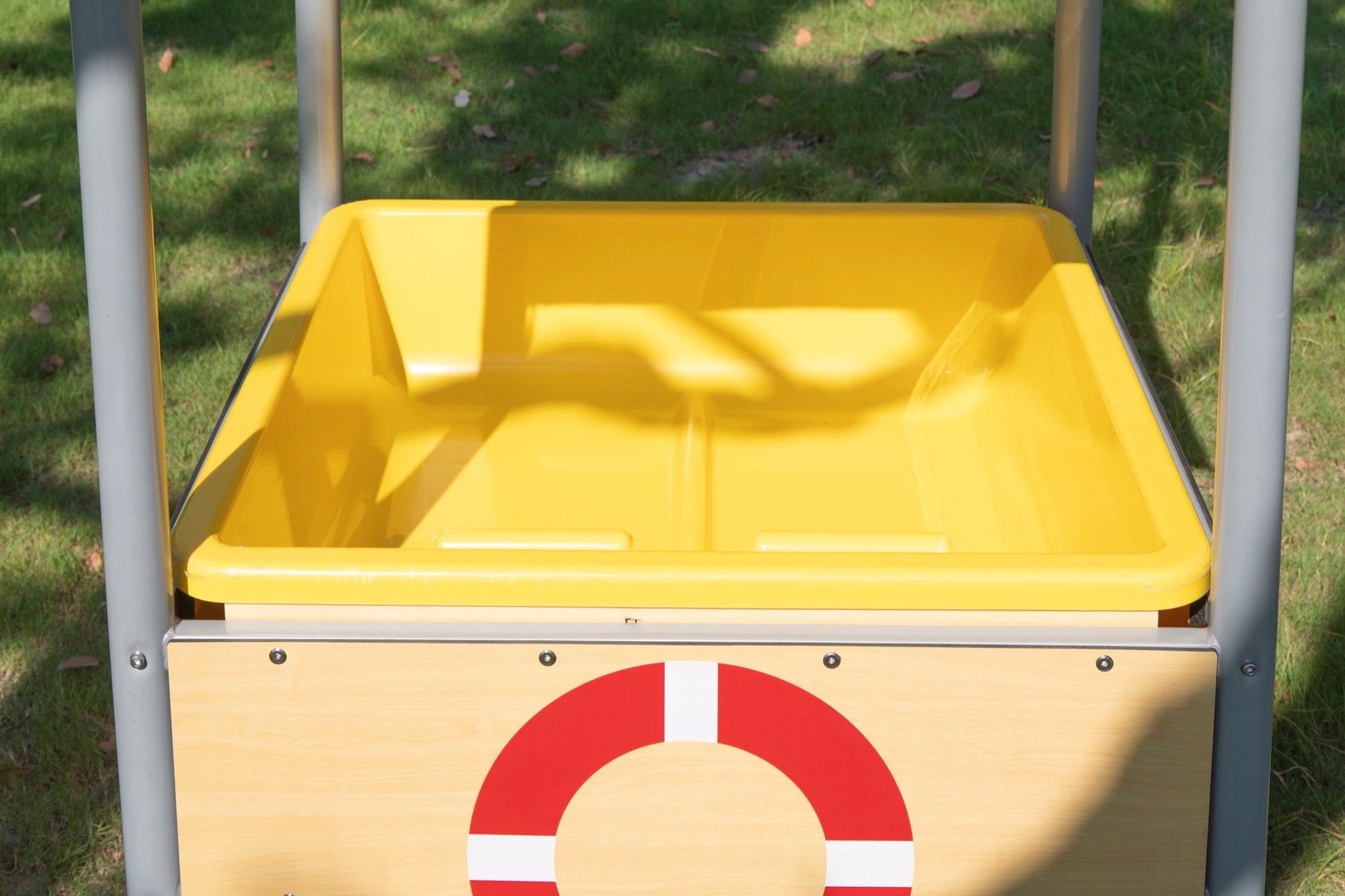 Wisdom - Moddertafel op wielen met schuin dak - Playlaan