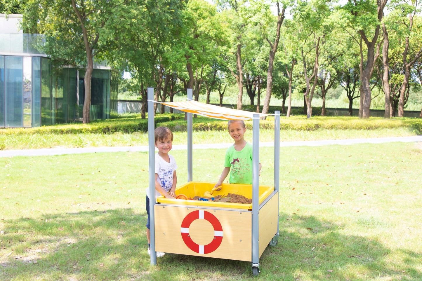 Wisdom - Moddertafel op wielen met schuin dak - Playlaan