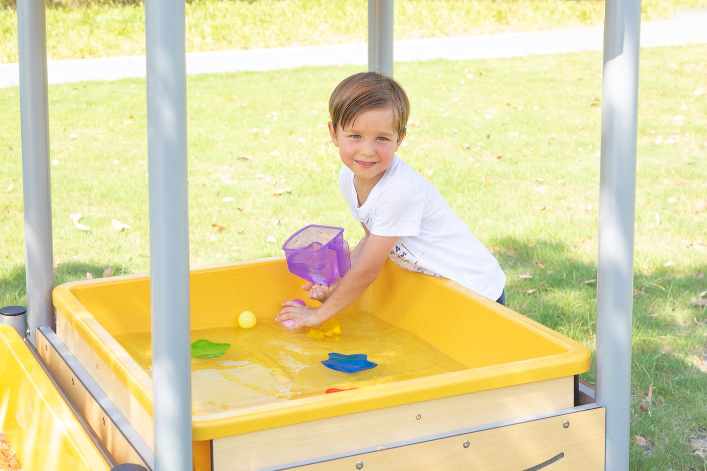 Wisdom - Moddertafel op wielen met schuin dak - Playlaan