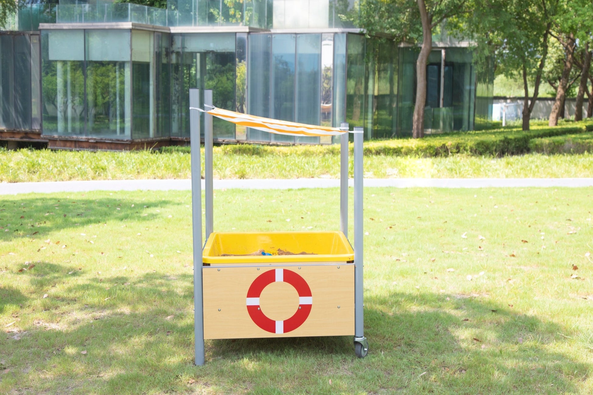 Wisdom - Moddertafel op wielen met schuin dak - Playlaan