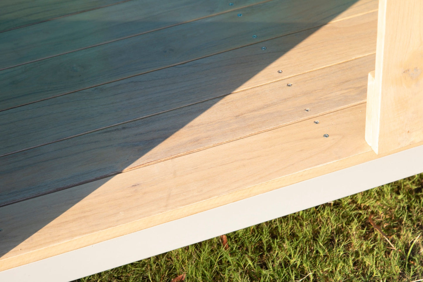 Wisdom - Multicolor speelhuisje voor buiten - Playlaan