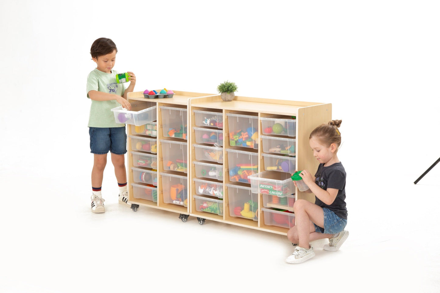 Wisdom - Opbergkast op wieltjes met 15 bakken (12 klein, 3 groot) - Playlaan