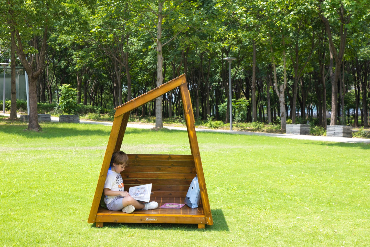 Wisdom - Speelhuisje Cabana voor buiten met kleurrijke kijkvenstertjes - Playlaan
