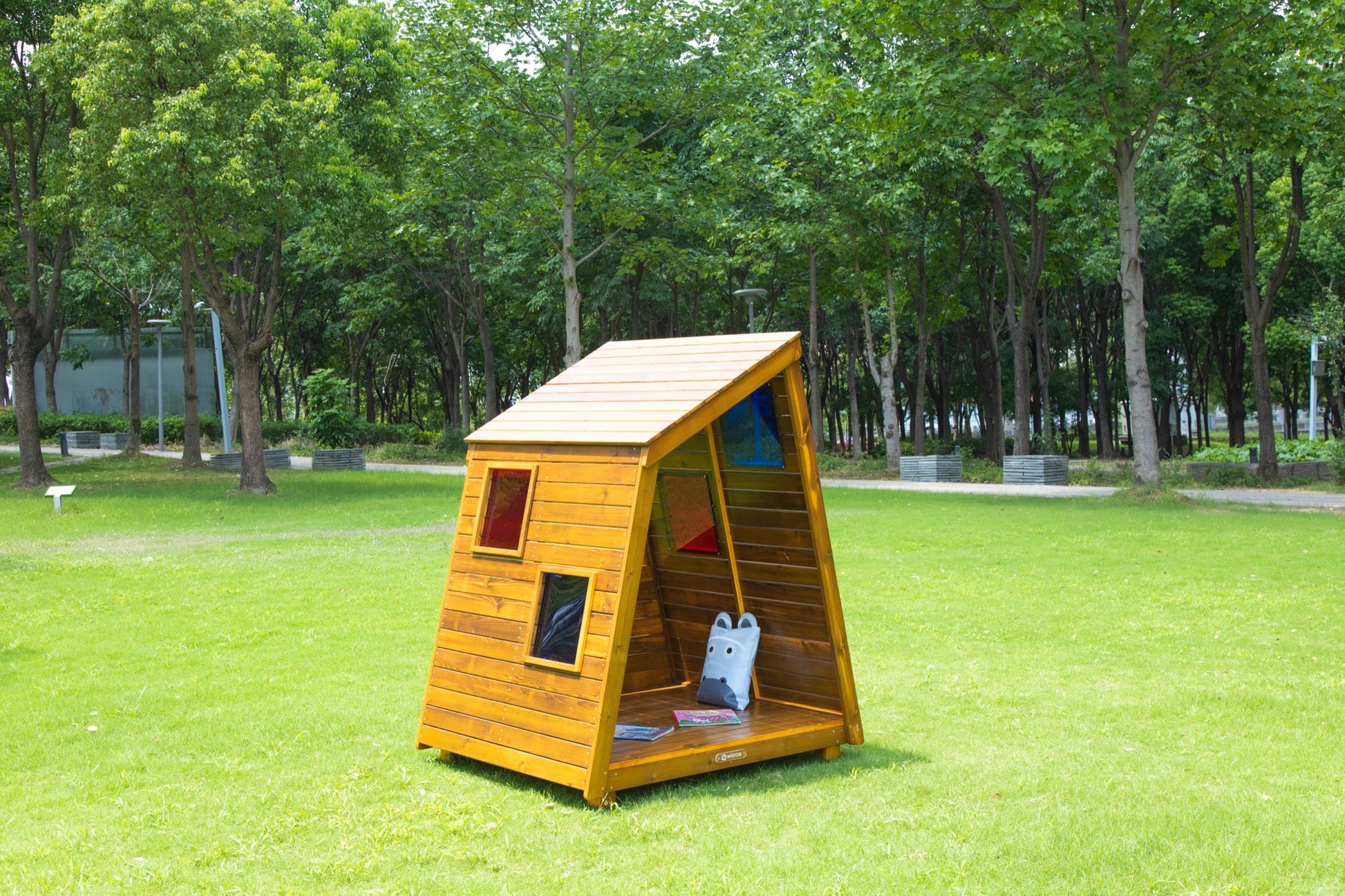 Wisdom - Speelhuisje Cabana voor buiten met kleurrijke kijkvenstertjes - Playlaan