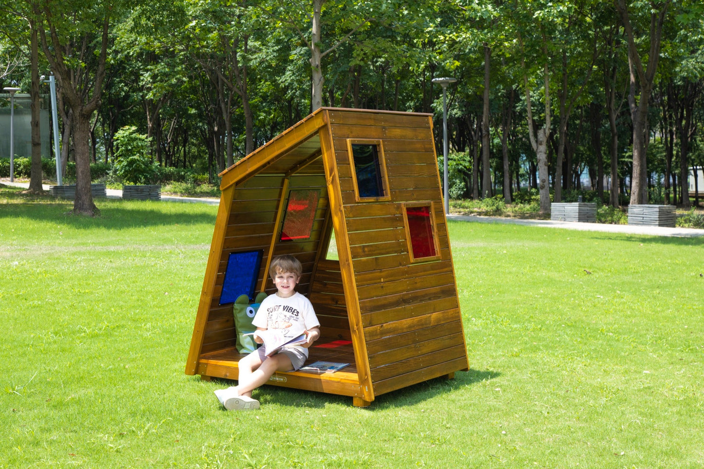 Wisdom - Speelhuisje Cabana voor buiten met kleurrijke kijkvenstertjes - Playlaan