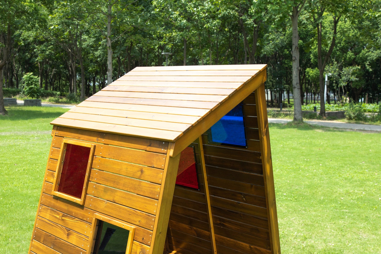 Wisdom - Speelhuisje Cabana voor buiten met kleurrijke kijkvenstertjes - Playlaan