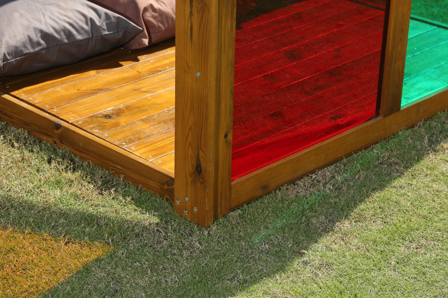 Wisdom - Speelhuisje regenboog voor buiten - Playlaan