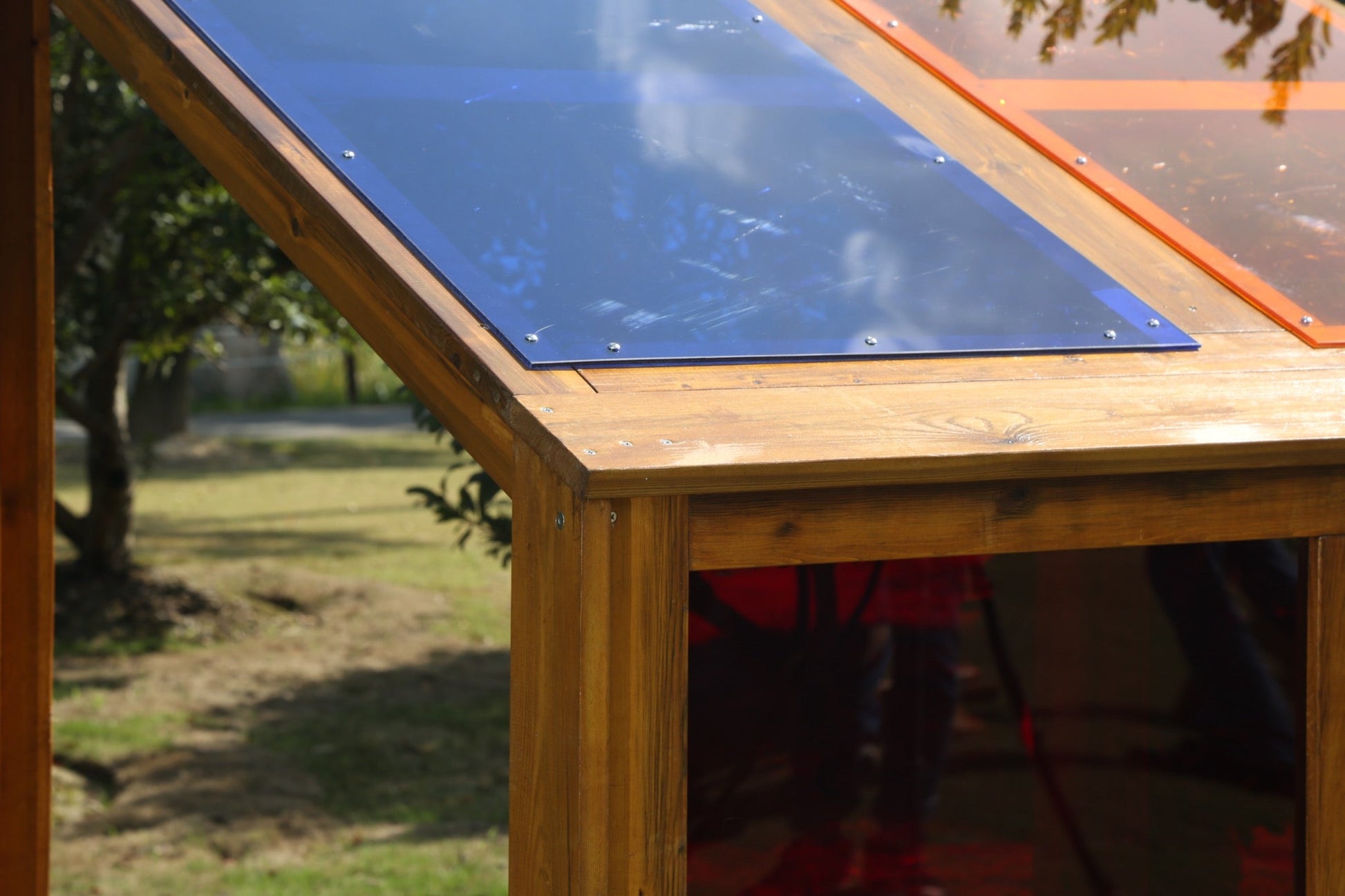 Wisdom - Speelhuisje regenboog voor buiten - Playlaan