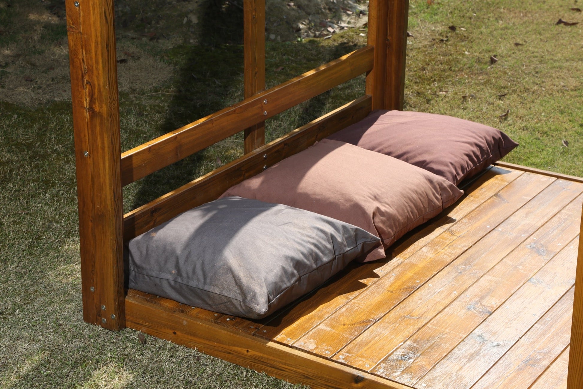 Wisdom - Speelhuisje regenboog voor buiten - Playlaan