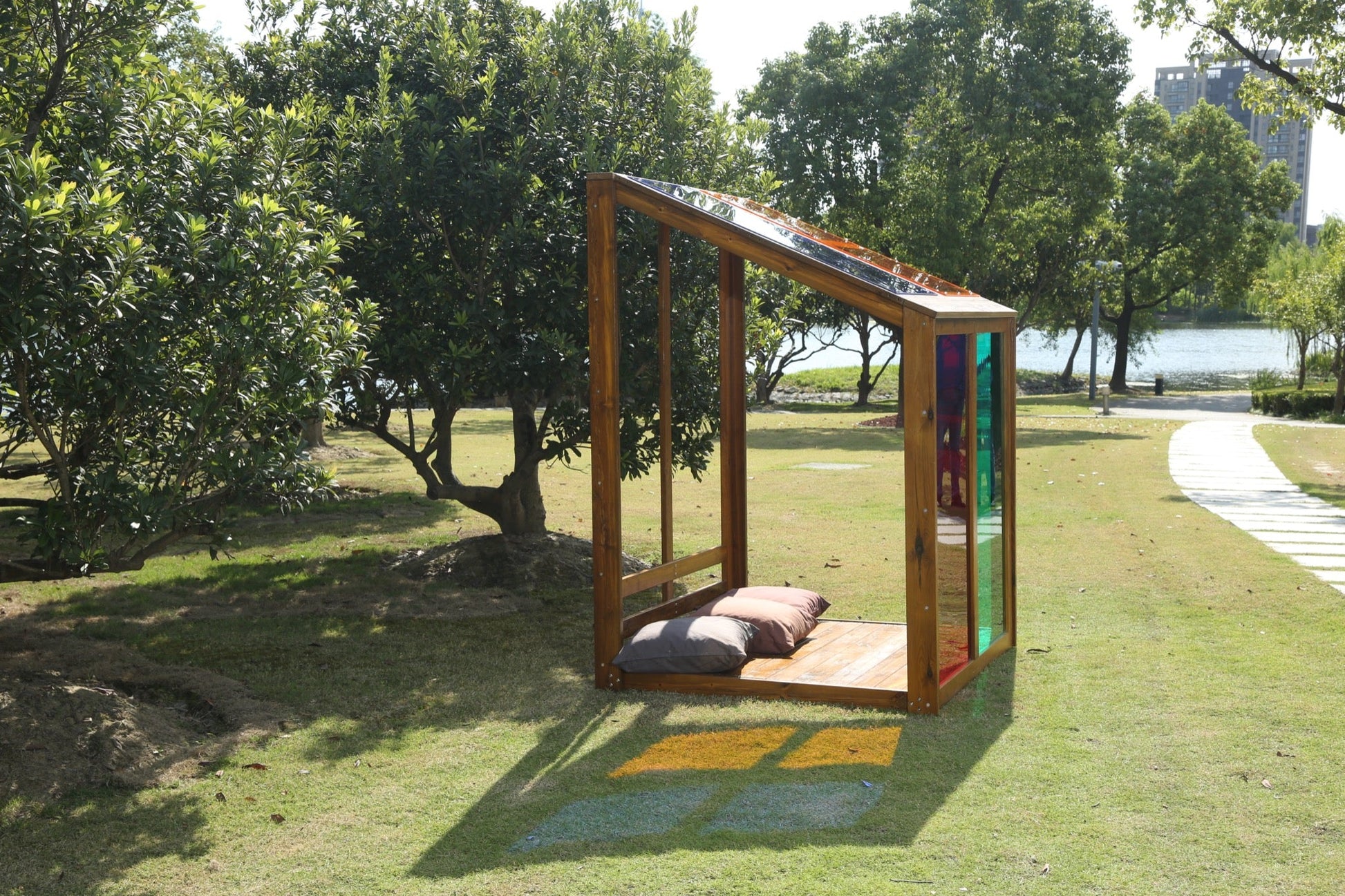 Wisdom - Speelhuisje regenboog voor buiten - Playlaan