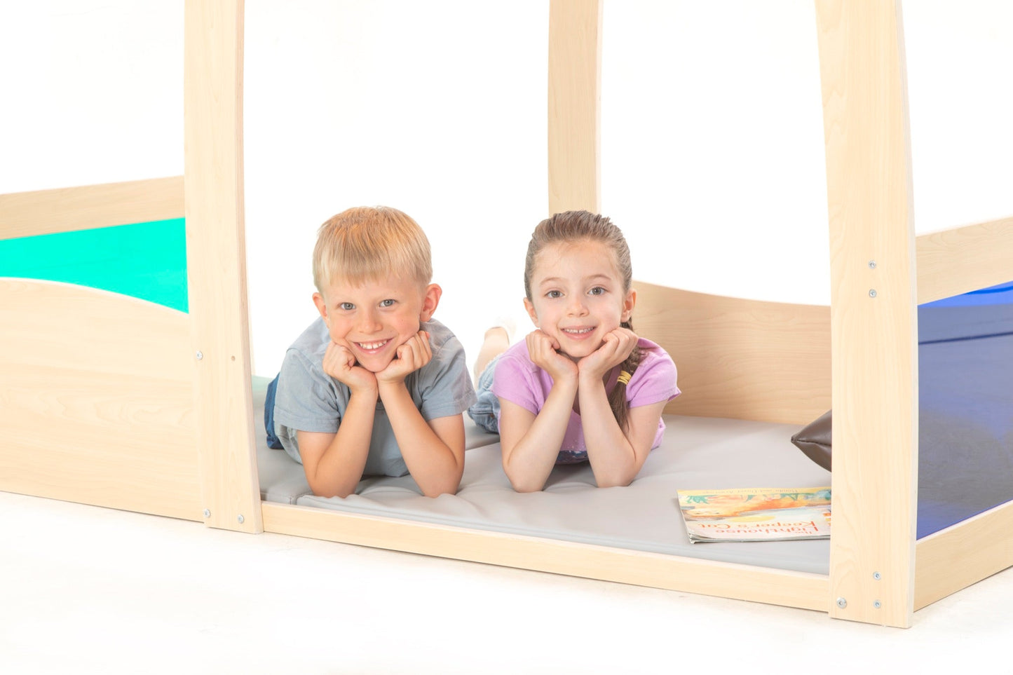 Wisdom - Speelhuisje voor kinderen - regenboogdesign - Playlaan