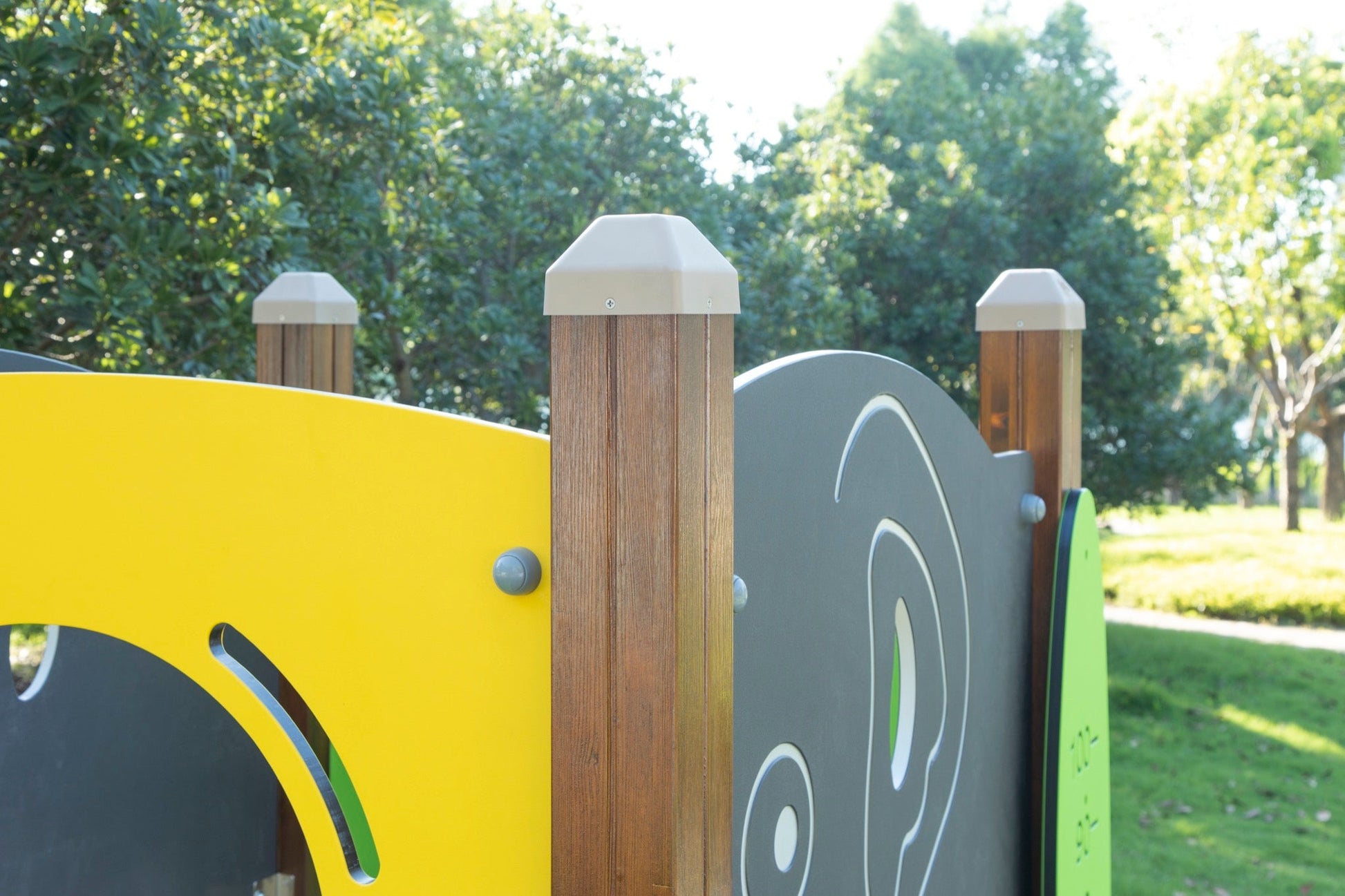 Wisdom - Speeltoestel Olifant met glijbaan - Playlaan