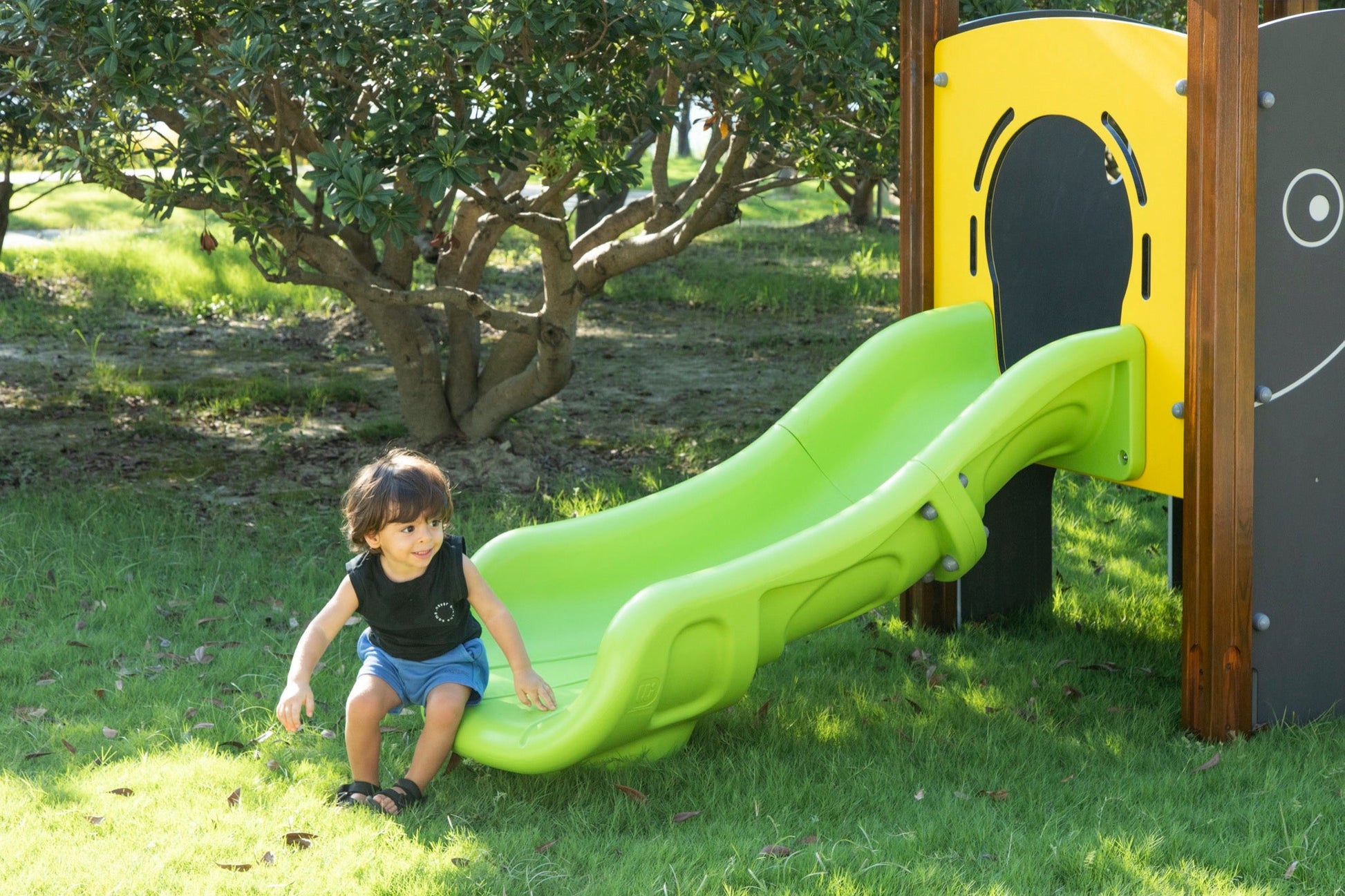 Wisdom - Speeltoestel Olifant met glijbaan - Playlaan