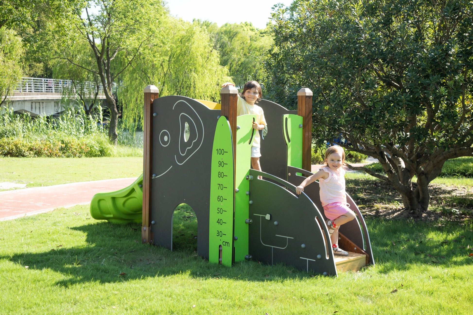 Wisdom - Speeltoestel Olifant met glijbaan - Playlaan