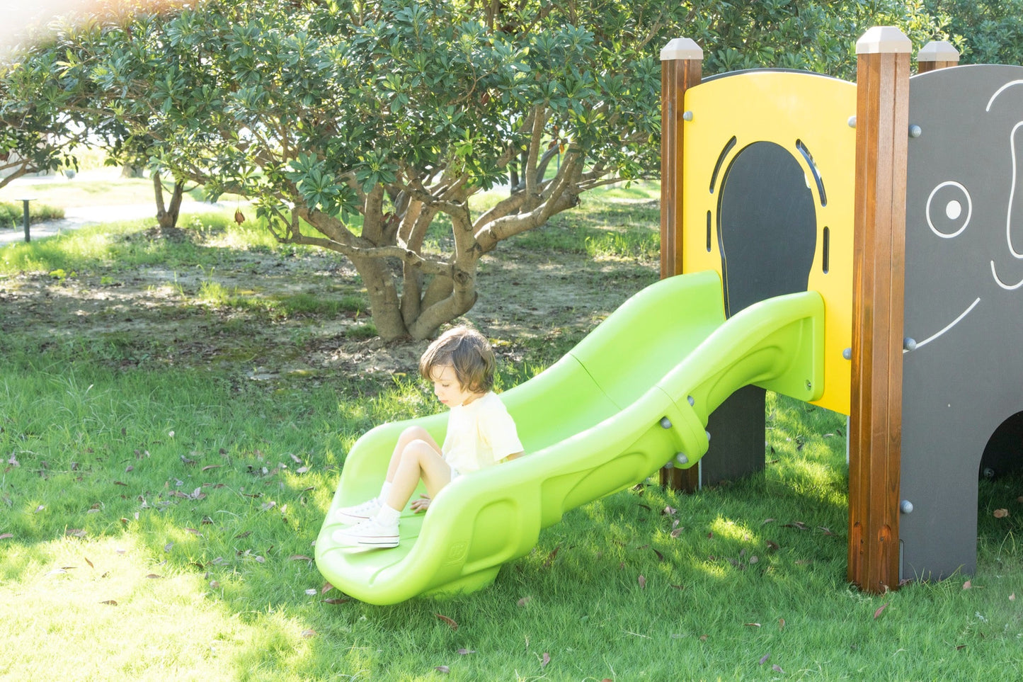 Wisdom - Speeltoestel Olifant met glijbaan - Playlaan