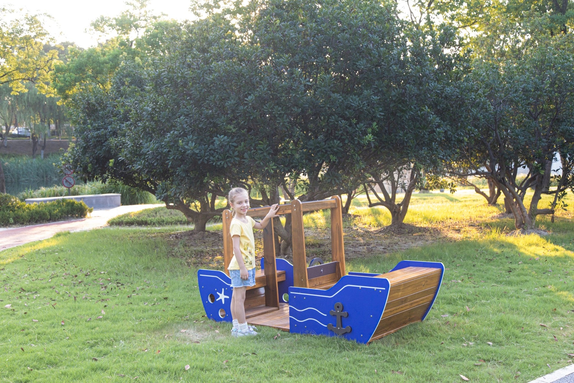 Wisdom - Speelvissersboot voor buiten - Playlaan