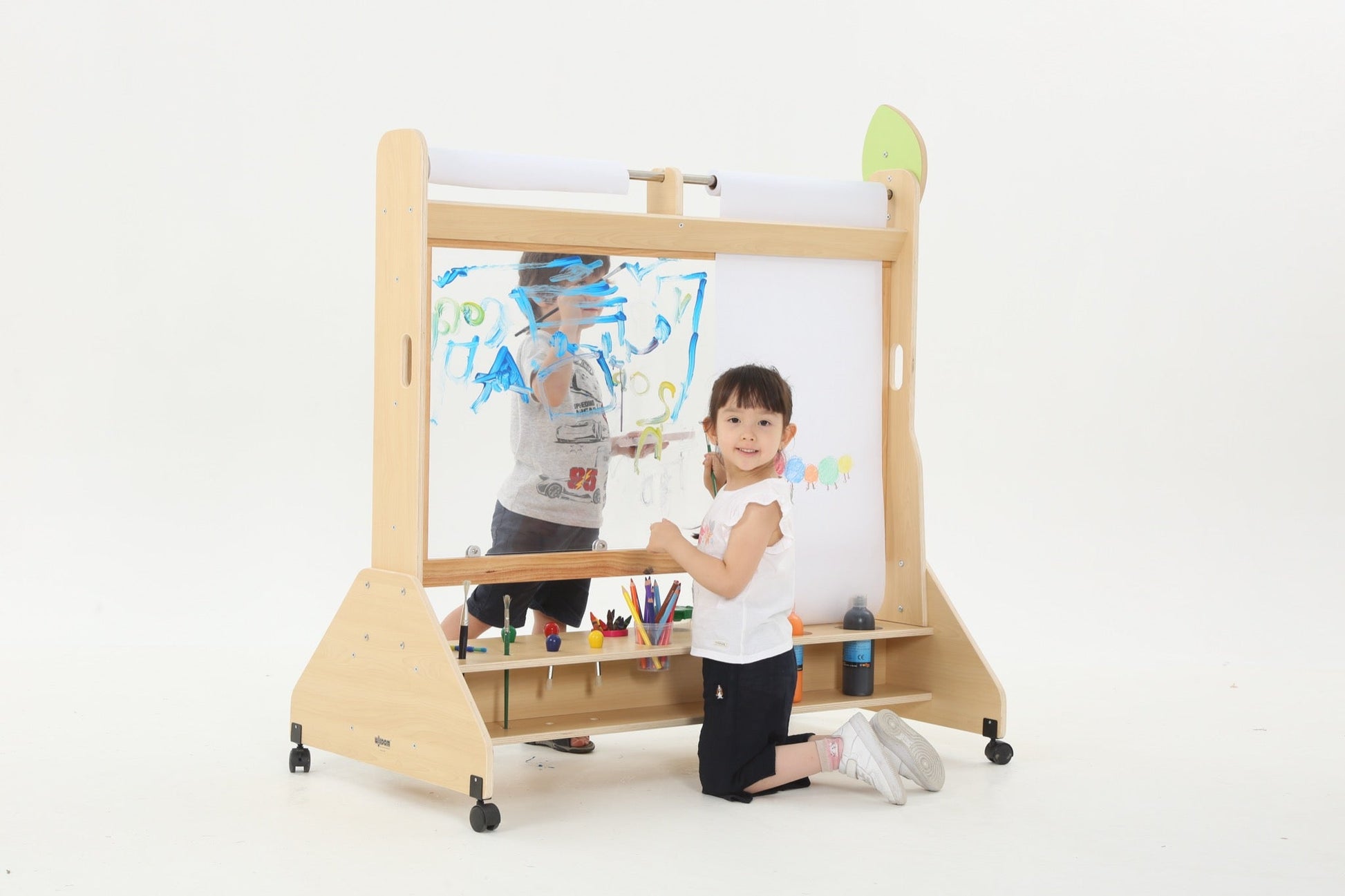 Wisdom - Transparante schildersezel op wieltjes - Playlaan