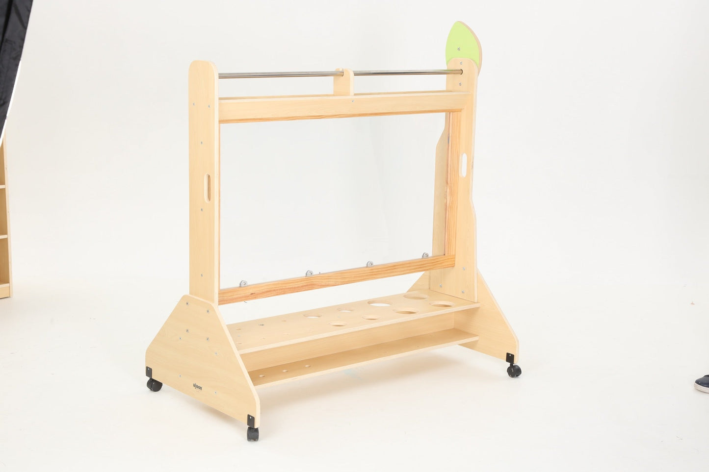 Wisdom - Transparante schildersezel op wieltjes - Playlaan