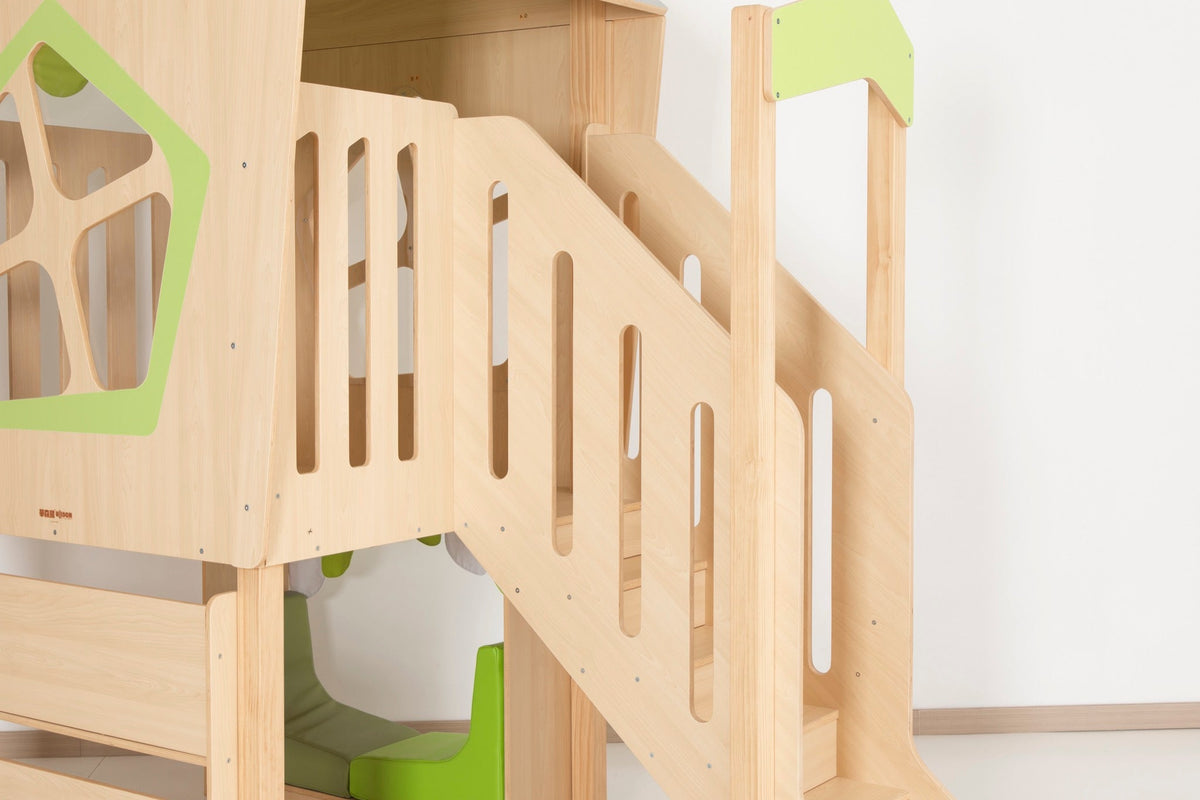 Wisdom - Wisdom - Boomhut Speelhuisje Owlaf - Playlaan