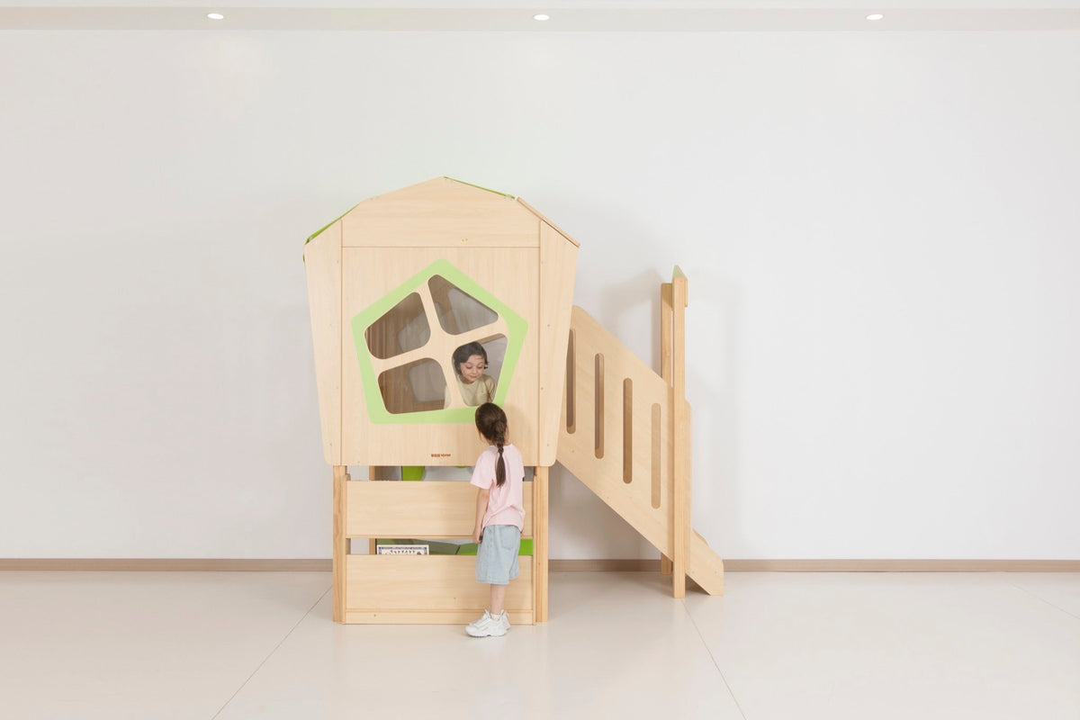 Wisdom - Wisdom - Boomhut Speelhuisje Owlaf - Playlaan