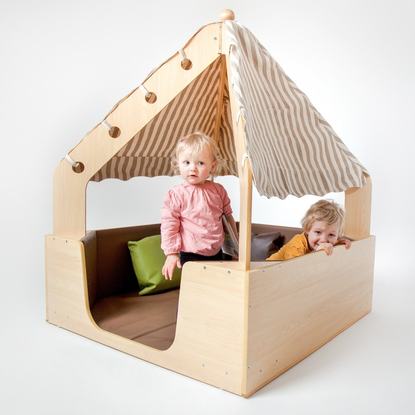 Wisdom - Wisdom - Gezellig speelhuisje met vloermat - Playlaan