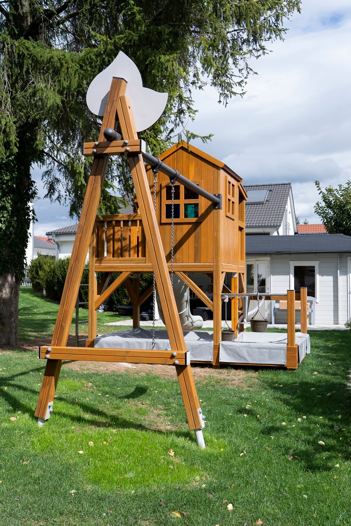 Wisdom - Wisdom - MULITFUNCTIONAL PLAYHOUSE glijbaan, schommel, zandbak - Limited Edition - Playlaan