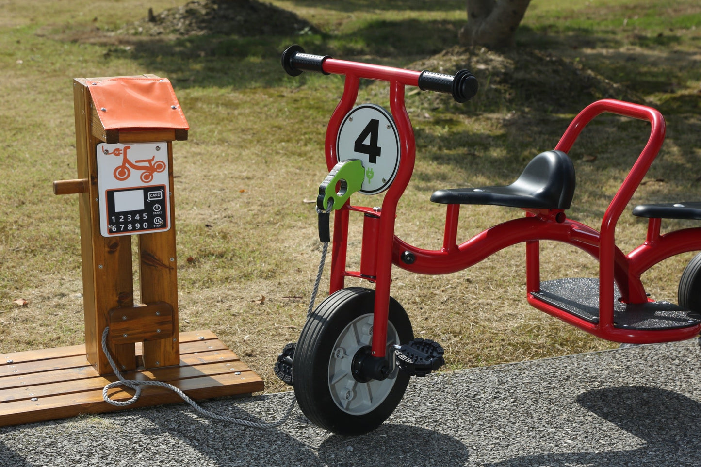 Wisdom - Wisdom - Oplaadstation voor kinderfietsen en driewielers - Playlaan