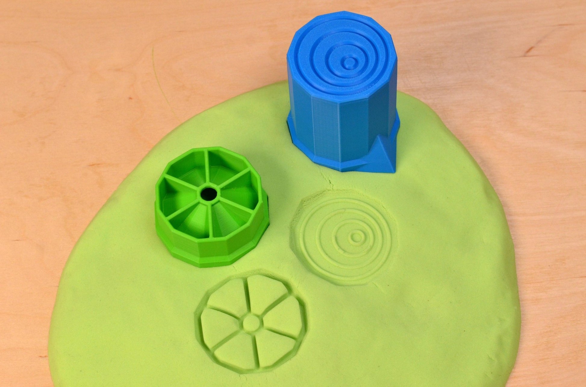 X-Creator - X-Creator - Gietkannetje met trechter schenkset - Playlaan