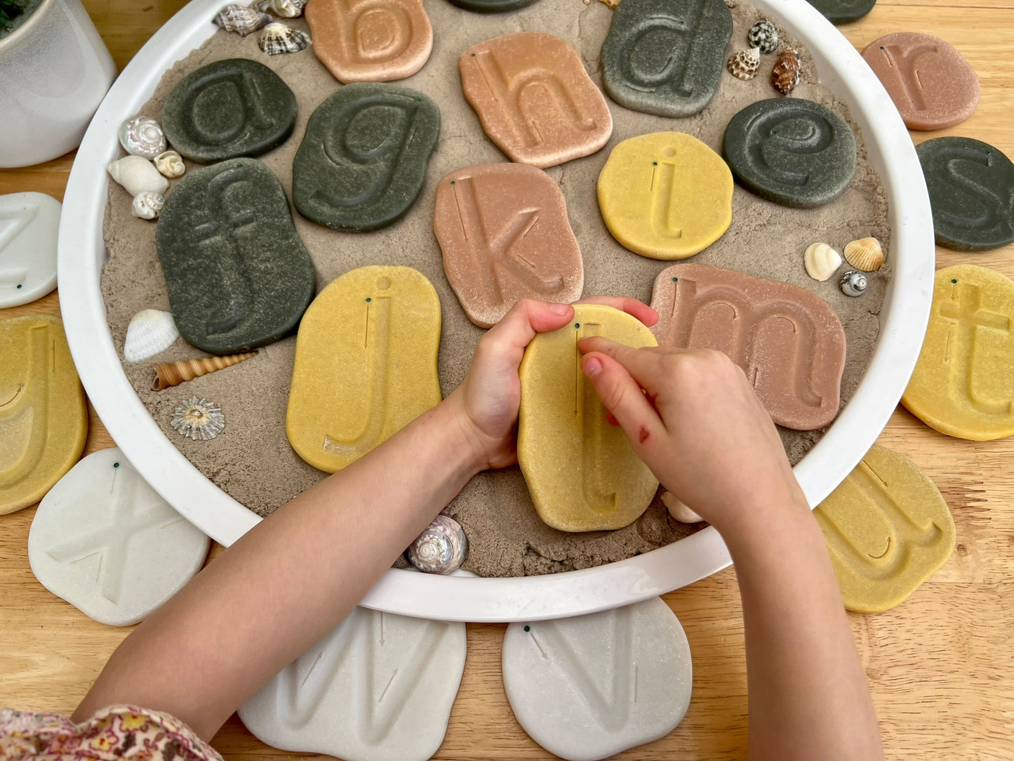 Yellow Door - Yellow Door - Feels - Write Lowercase Letter Stones - Playlaan