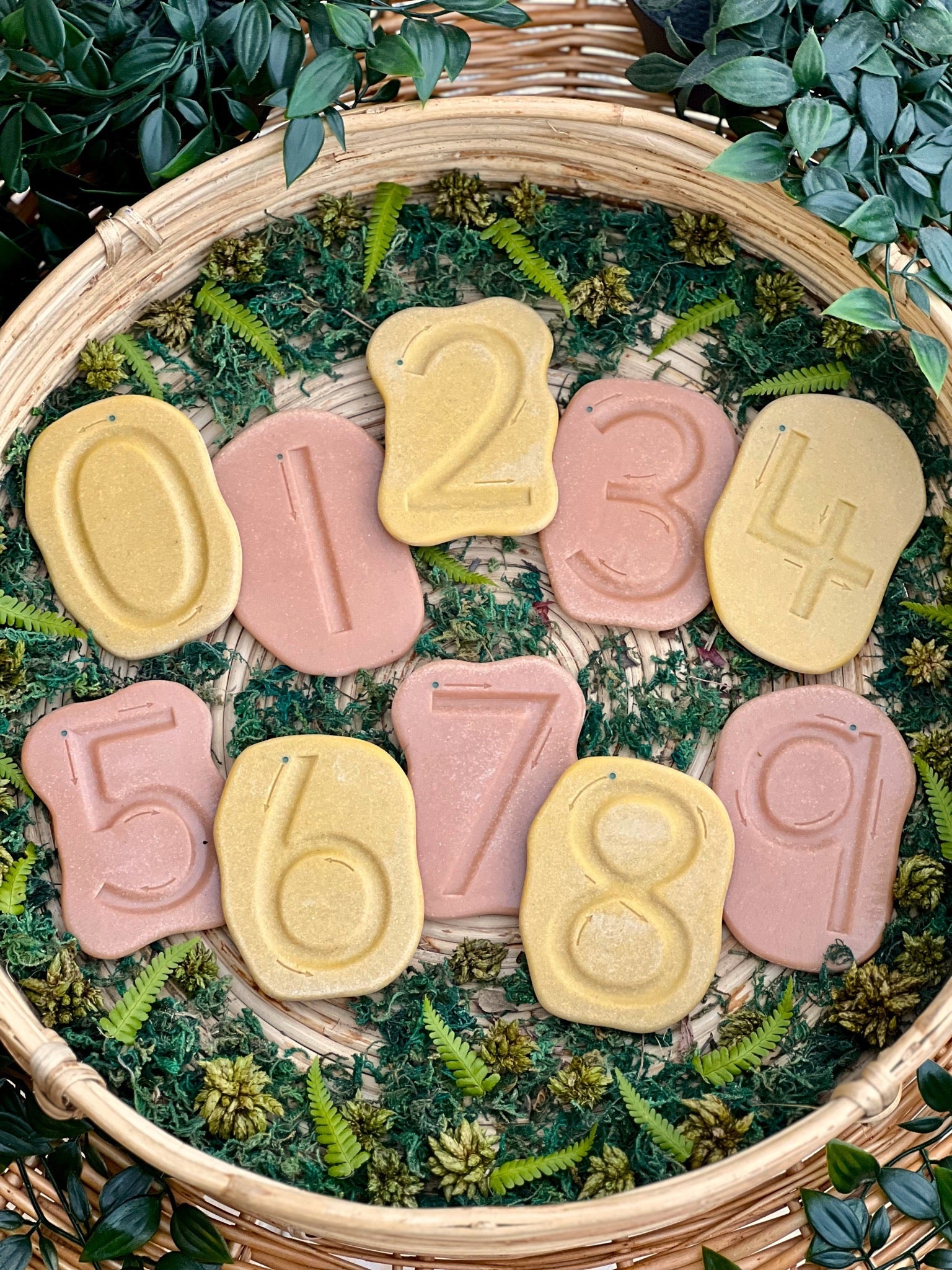 Yellow Door - Yellow Door - Feels - Write Number Stones - Playlaan
