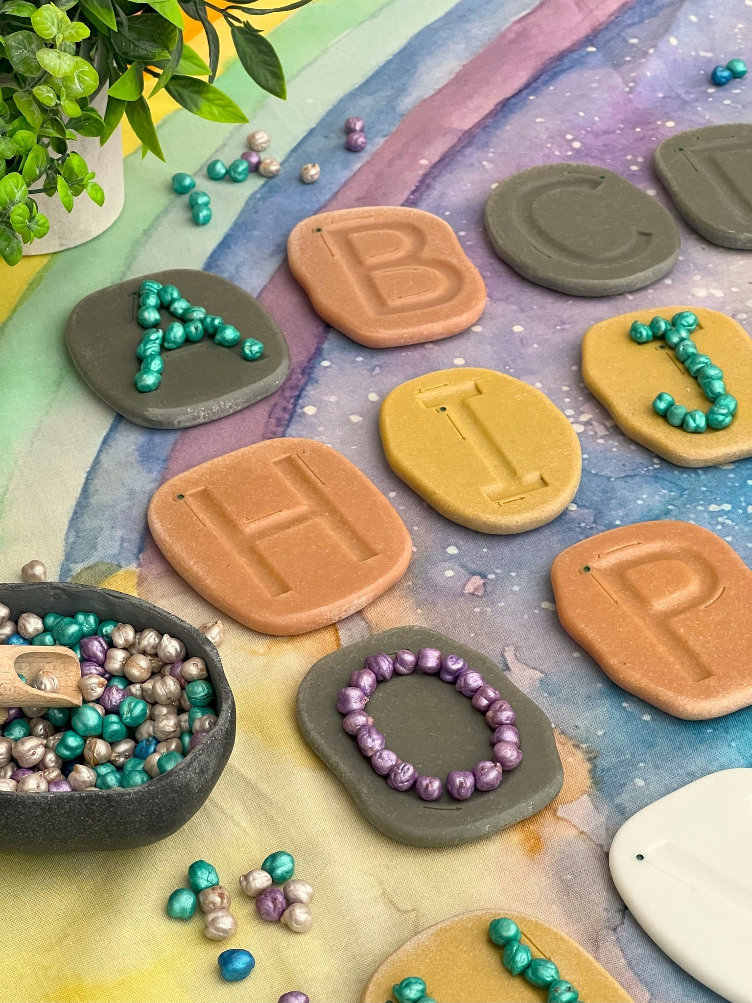 Yellow Door - Yellow Door - Feels - Write Uppercase Letter Stones - Playlaan