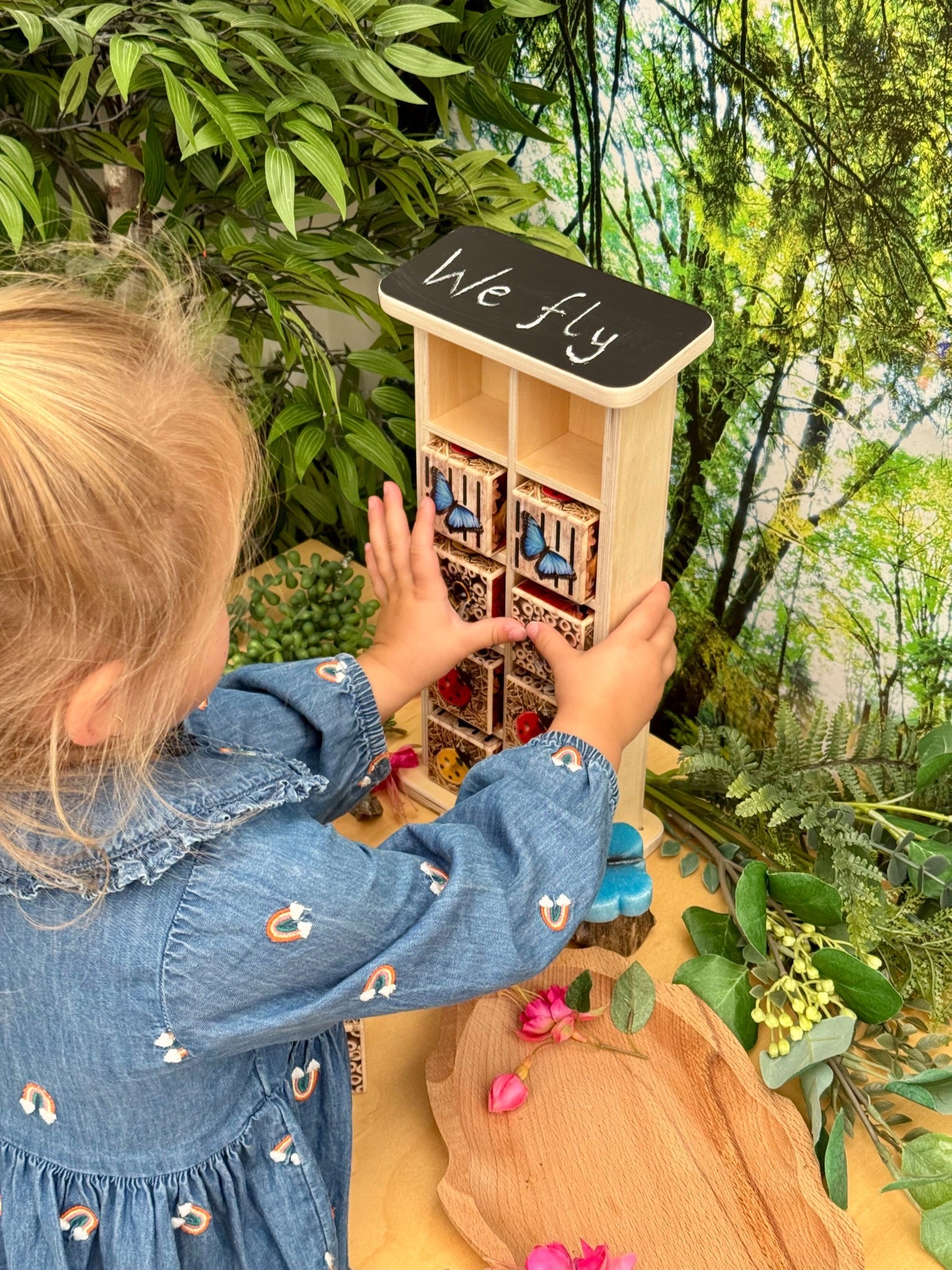 Yellow Door - Yellow Door - Insectenhotel met 10 compartimenten - Playlaan