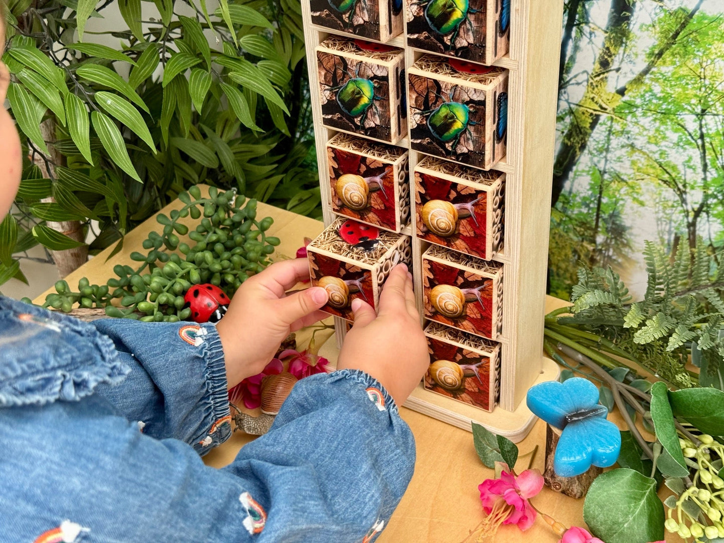 Yellow Door - Yellow Door - Insectenhotel met 10 compartimenten - Playlaan